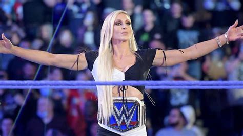 WWE Rumors: Charlotte Flair May Be Back For Saturday Nights。